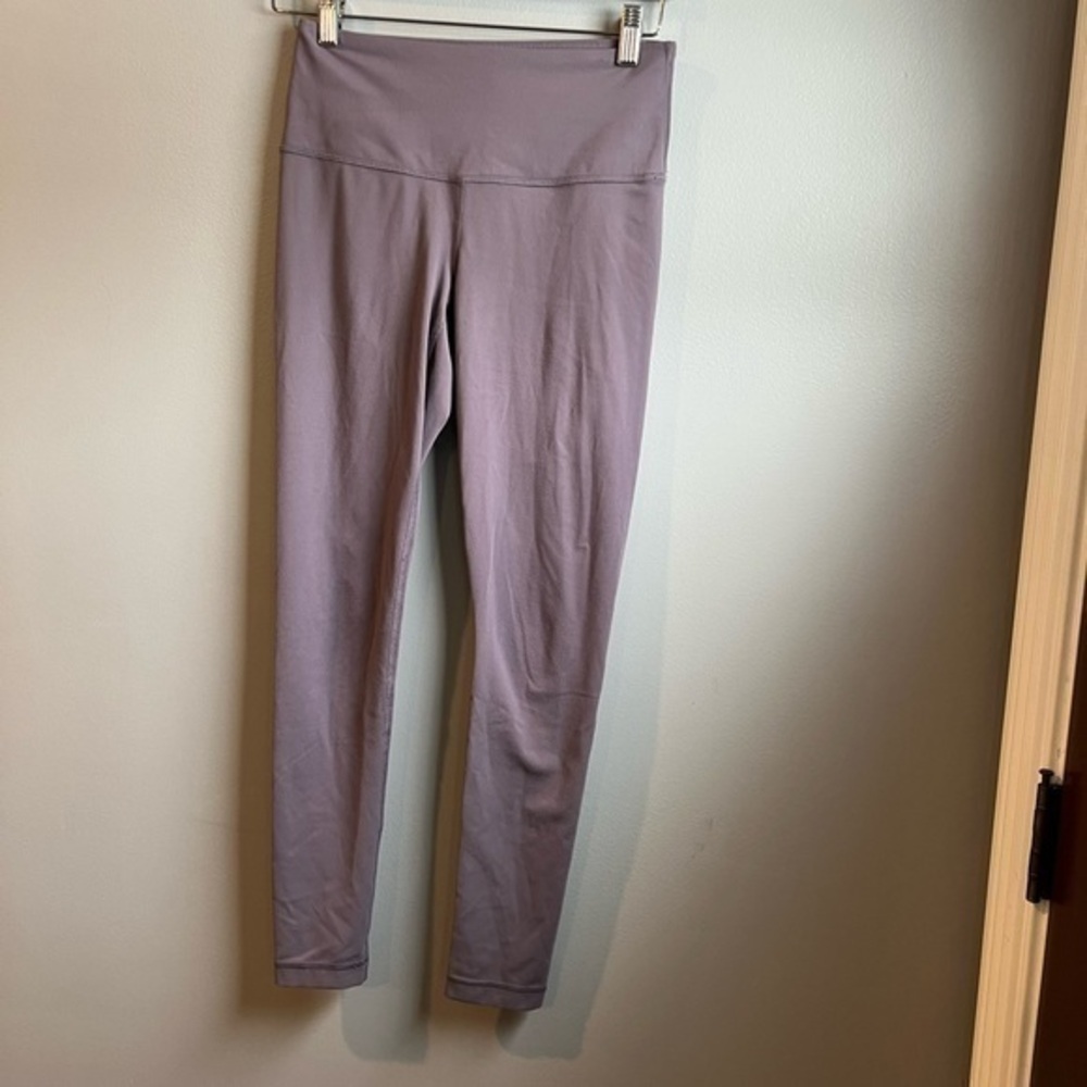 Yogalicious | purple leggings